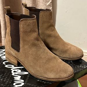 Chelsea boots